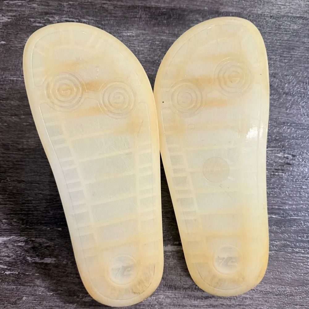 Gucci Slides Sandals Women 9 Glow In The Dark Yellow Green Logo Rubber Italy